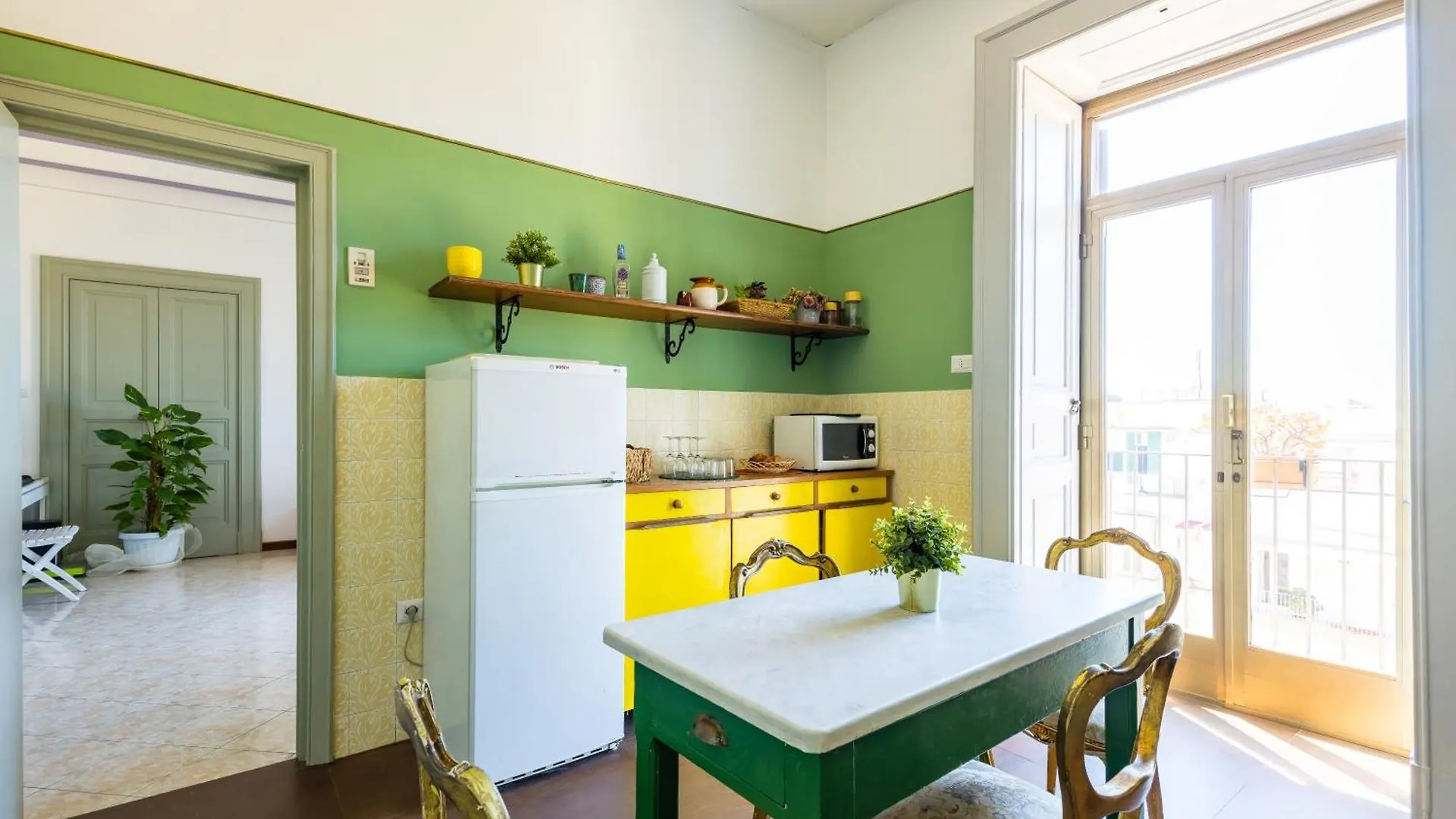New Design Apartment In Naples Italy