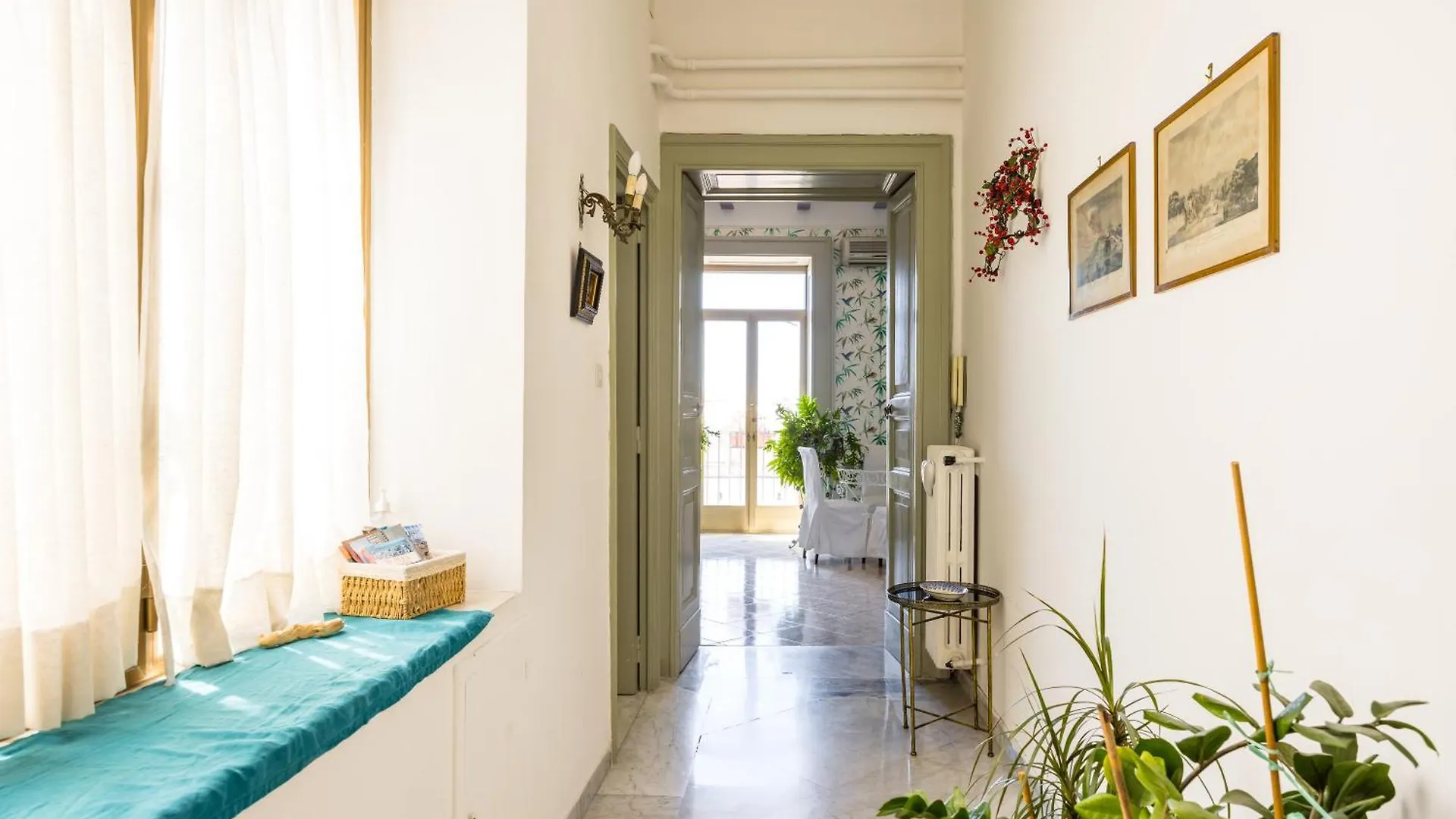 New Design Apartment In Naples Italy