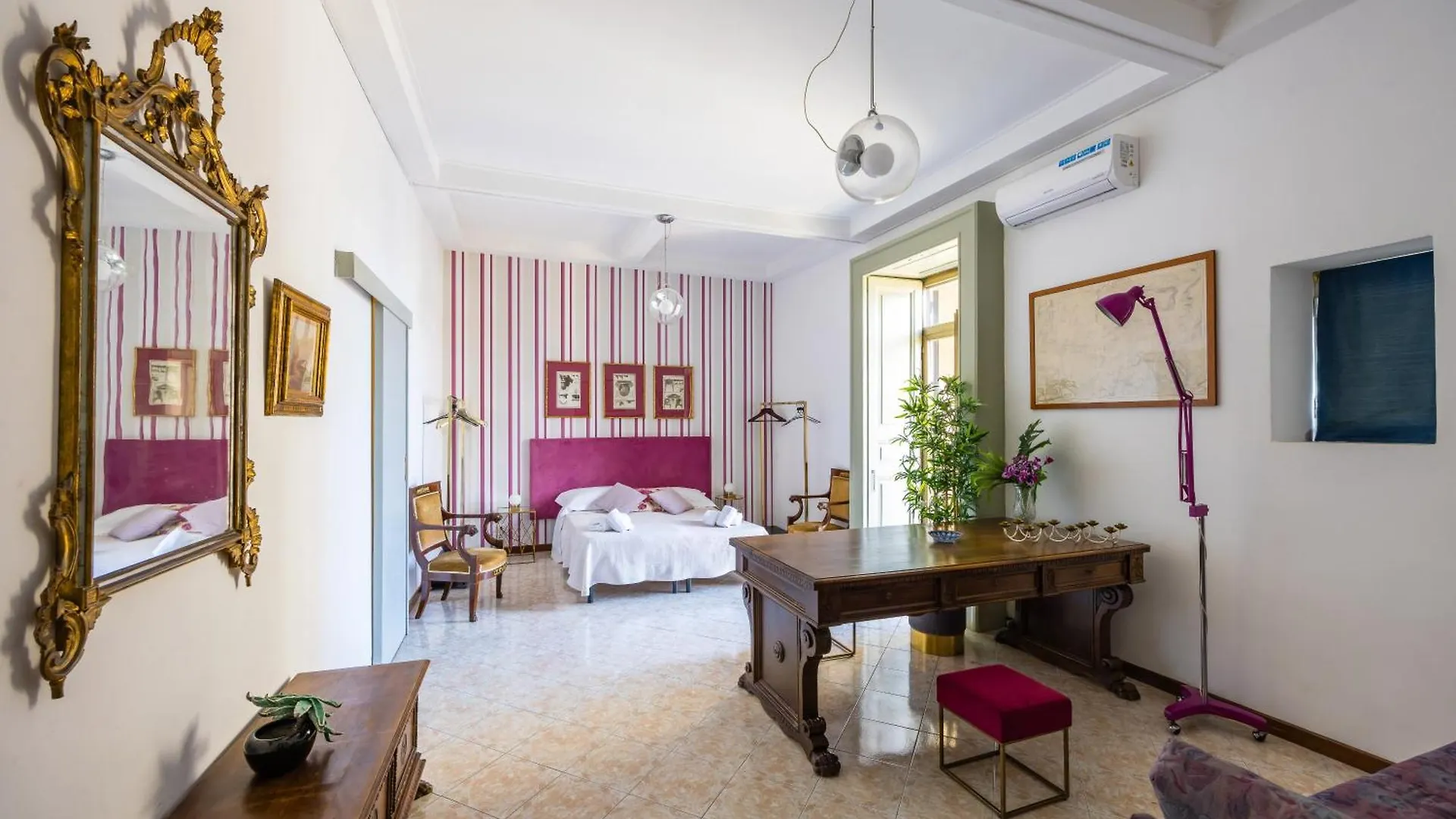 New Design Apartment In Naples Italy