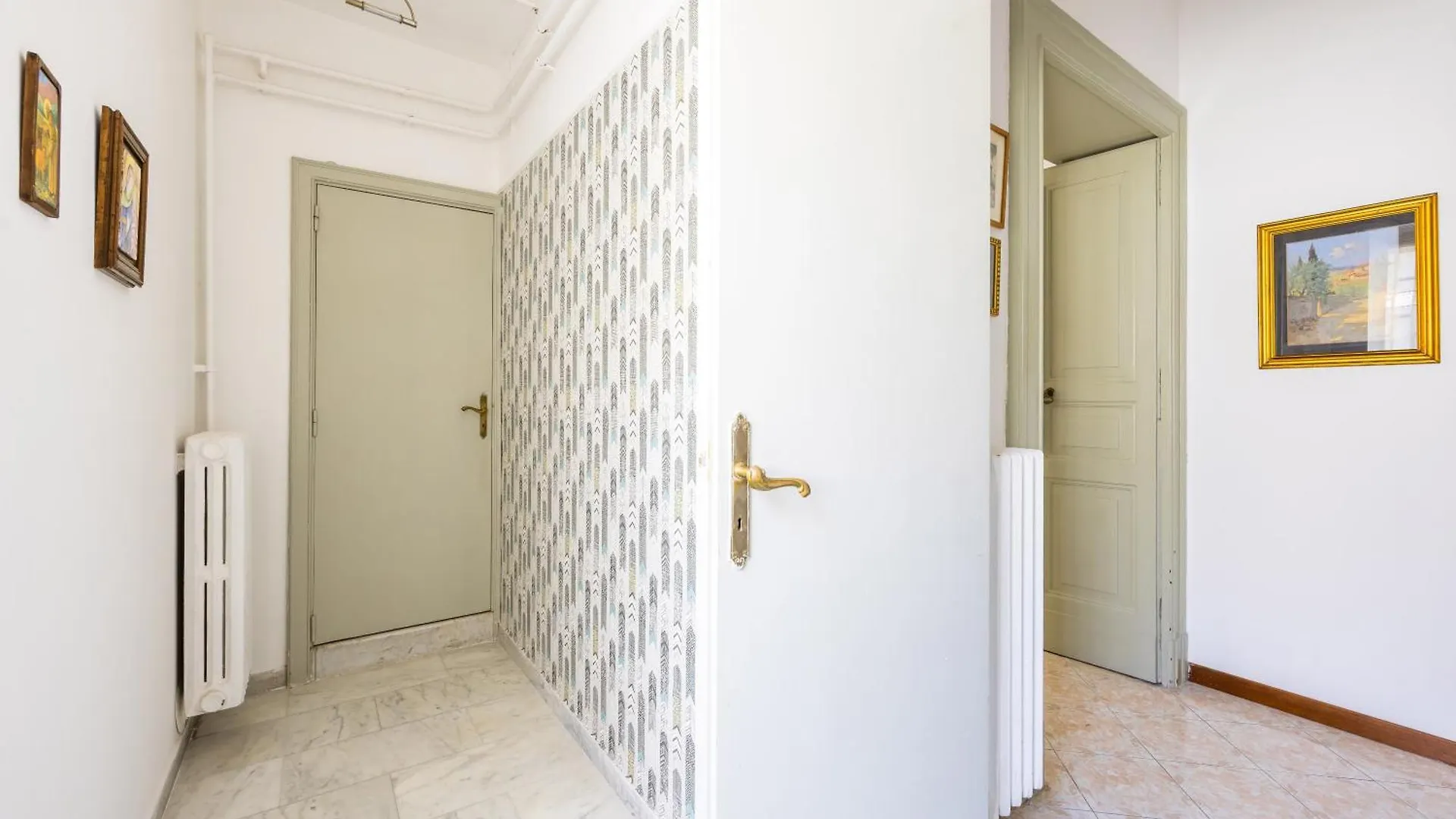 New Design Apartment In Naples Italy