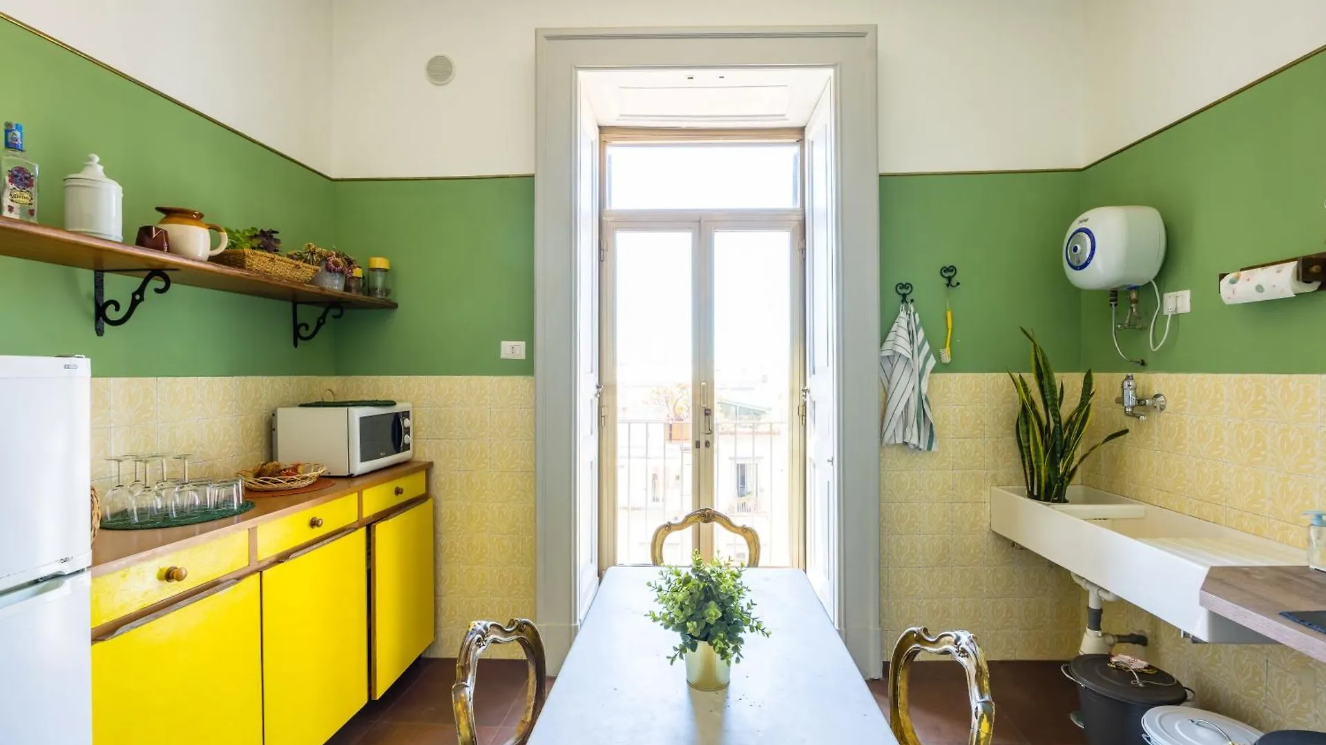 New Design Apartment In Naples